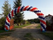 Bramy balonowe montaż bram balonowych dekoracje z balonów balony