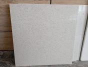 Płytki z konglomeratu kwarcowego BEIGE DUNA 60x60x2 poler