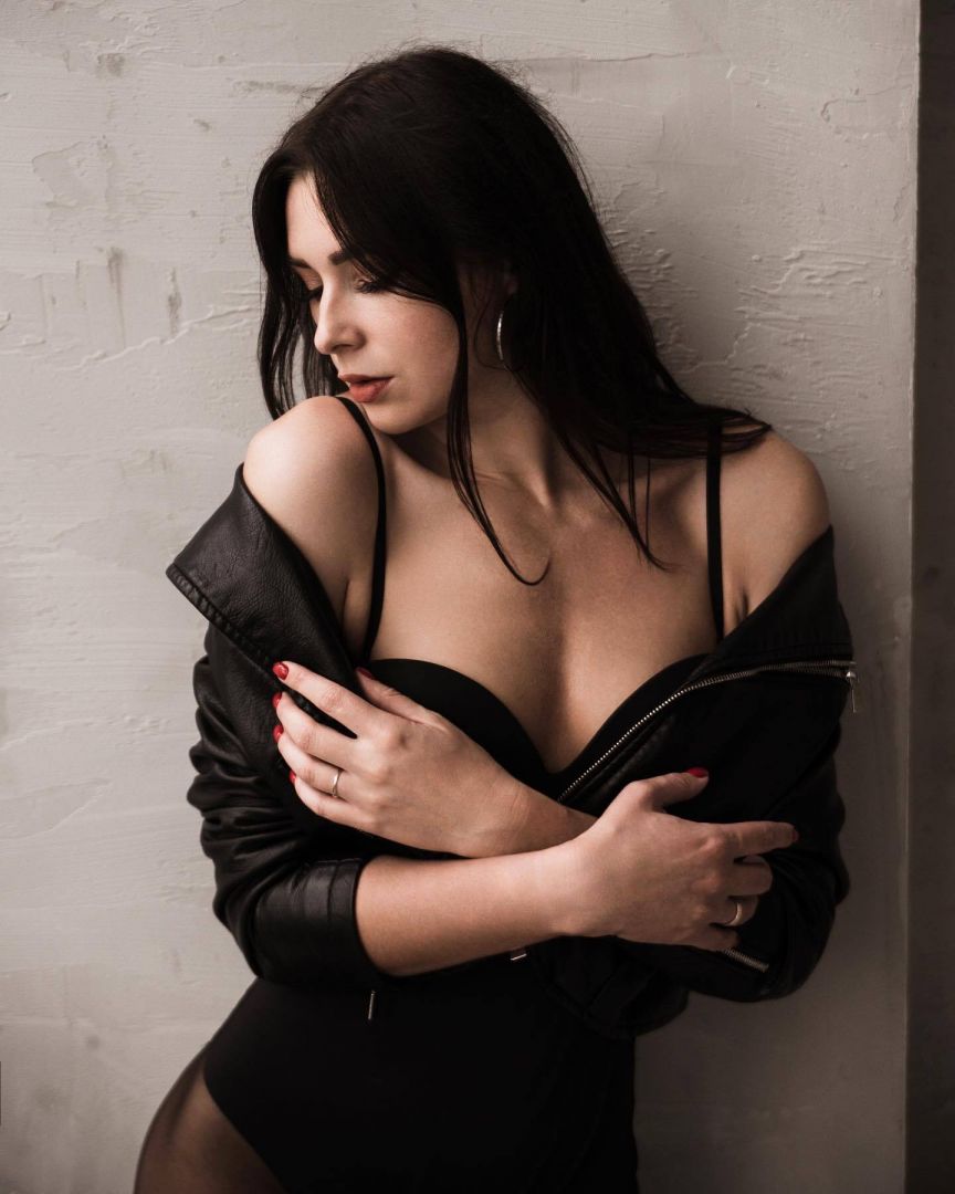 Początkująca modelka potrzebuje oceny sesji 18+  - Zdjęcie 1