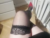 Pończochy samonośne używane