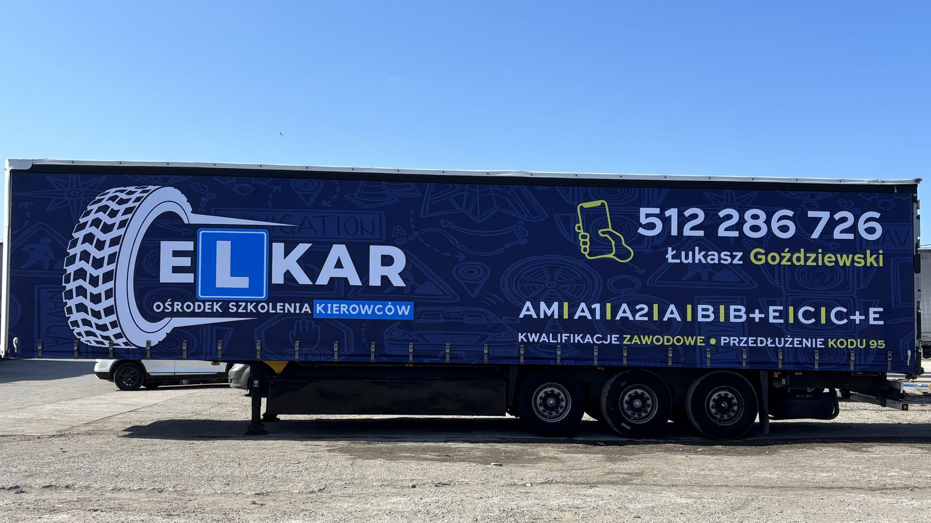 Plandeki samochodowe na wymiar naczepy przyczepy produkcja naprawa Olsztyn - Zdjęcie 1