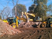 Usługi koparkami, roboty ziemne, rozbiórki budynków