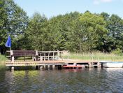 Domki letniskowe nad jeziorem. Mazury Garbate